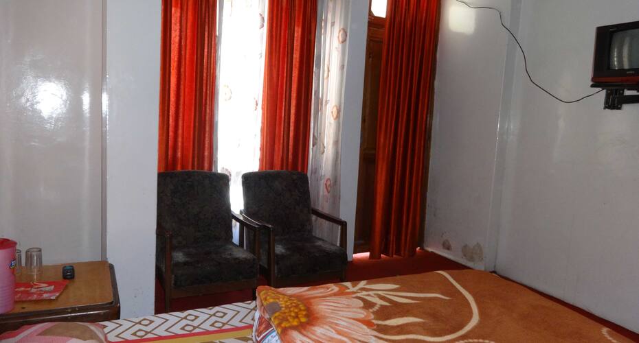 Hotel Sharda Classic, Manikaran 5